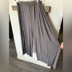 FP Beach|Flowy Gray Wide-Leg boho Pants pants,pull on style•••size large,Beachy